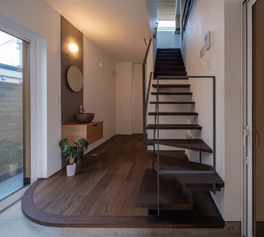 Duet House｜Sustainable Homes｜Custom-built house｜Entrance hall