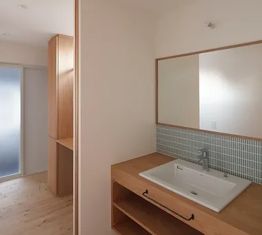 House in Toda｜Garage Houses｜Custom-built house｜Lavatory
