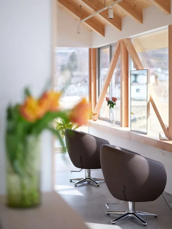 Hair Salon in Sakuho Town