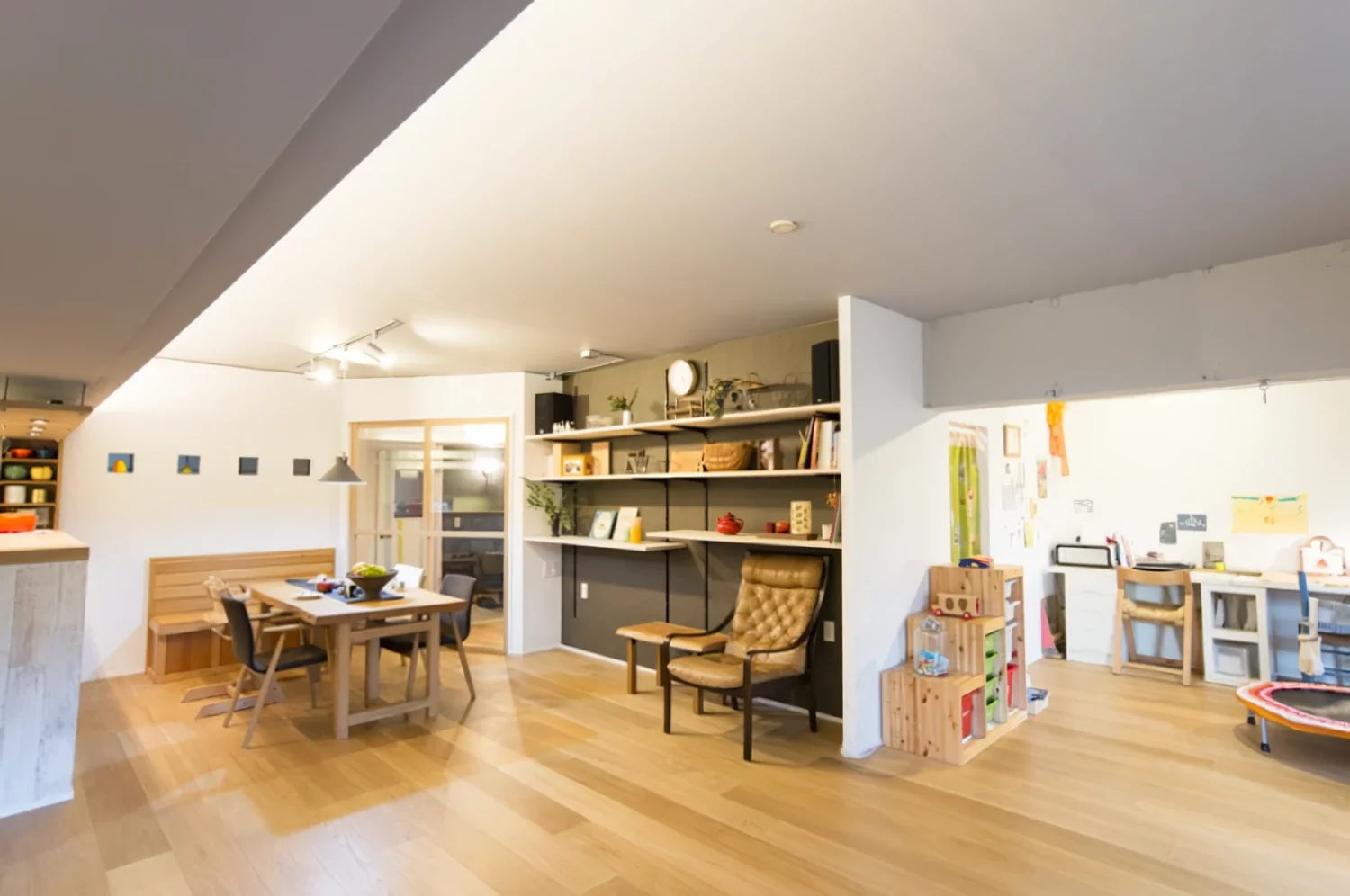 SOMMELIER FLAT