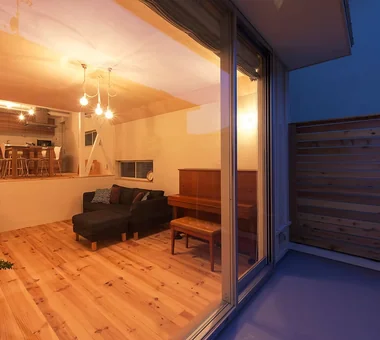 House in Takarazuka｜Homes Embracing Natural Light｜Custom-built house｜Terrace