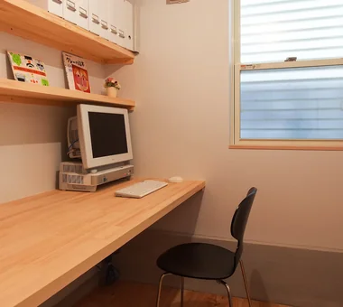 House in Takarazuka｜Homes Embracing Natural Light｜Custom-built house｜Study