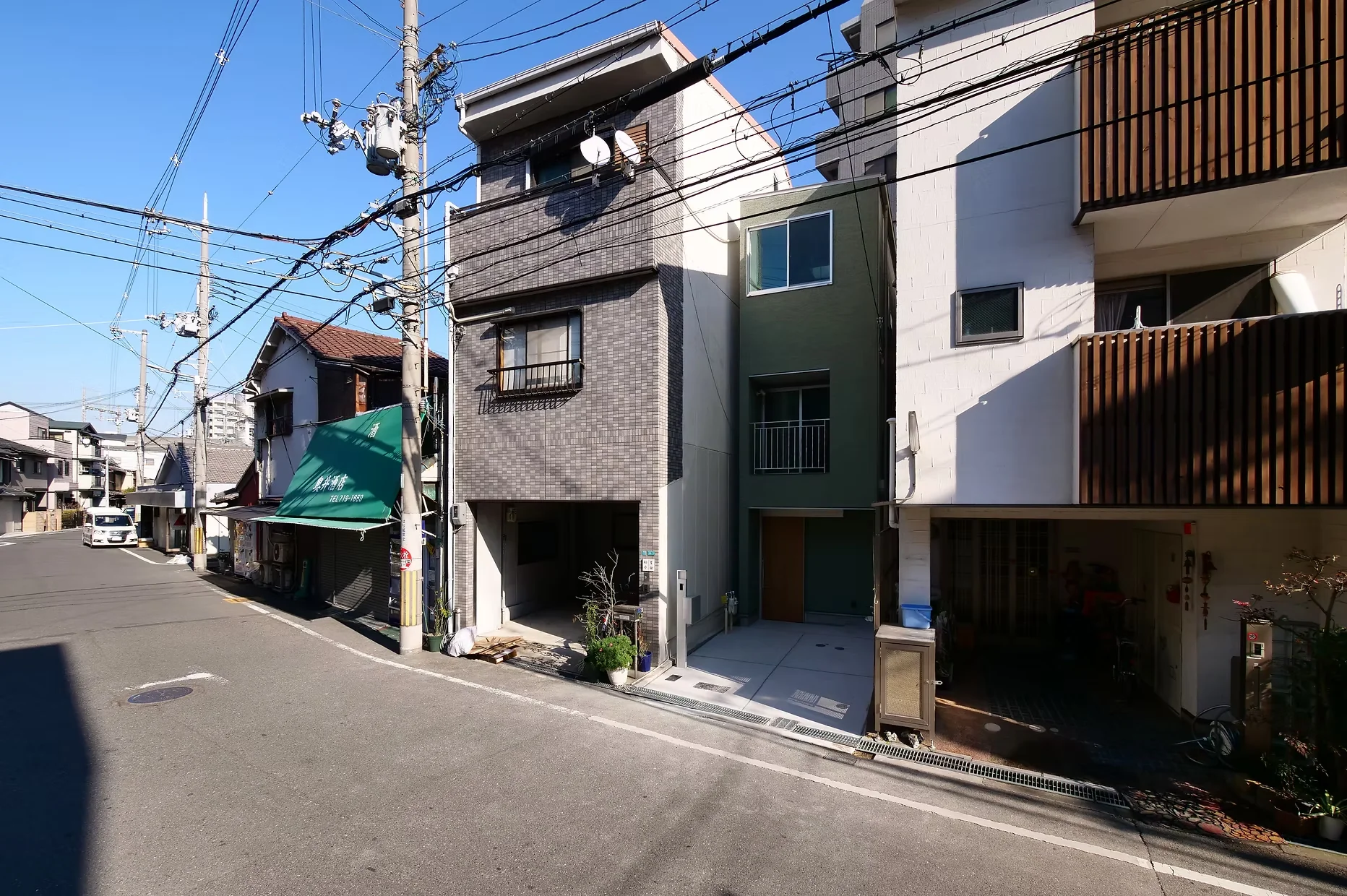 Design for a narrow site
