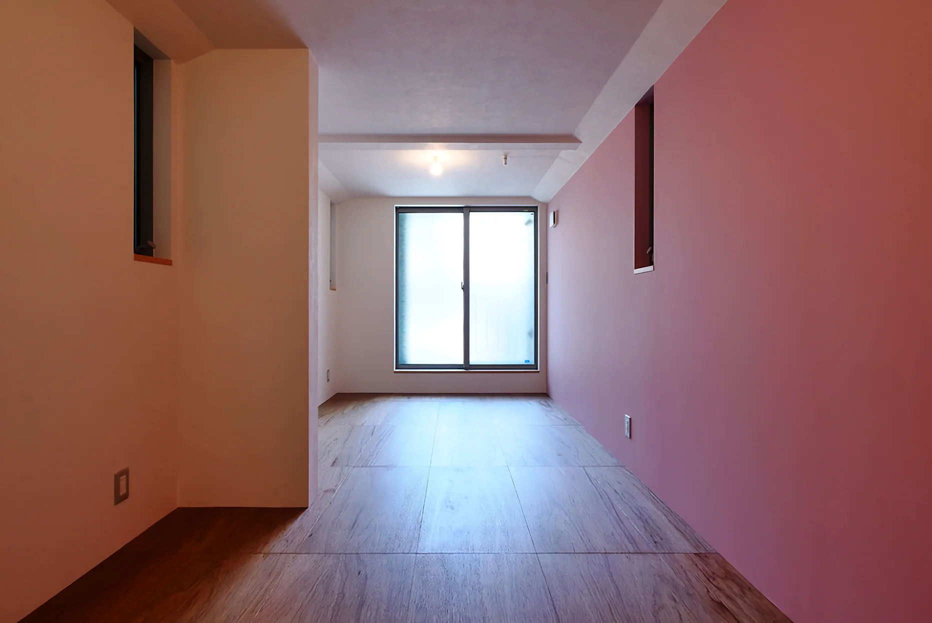 A planar design strategy to make the space appear more expansive