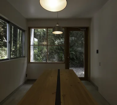 木立の中の家 - sawvi｜自然と暮らす家｜注文住宅｜店舗