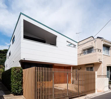 設有囲爐裏的趣味滿載住宅｜設有家庭菜園的住宅｜客製化住宅｜外觀