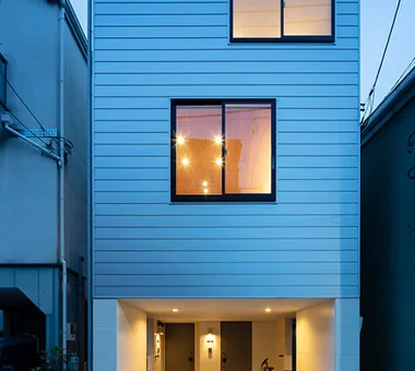 狹長變形地的兩世代庭院住宅｜房屋導覽｜客製化住宅