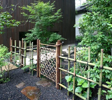 佇立於林間的住宅｜與自然共生的住宅｜客製化住宅｜庭院