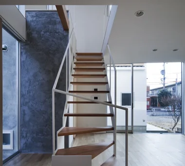 3-Wall Fold House｜Stairs｜Custom-built house