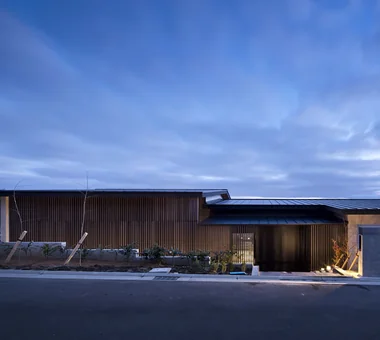 宝塚山手台ゲストハウス｜宿泊施設｜施設建築