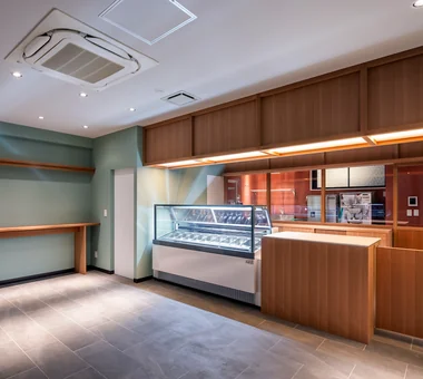 Gelato Shop in Minoh｜Other Food and Beverage Establishments｜Project