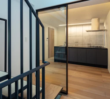 House in Higashitezukayama｜Homes Featuring Courtyards｜Custom-built house｜Dining Area