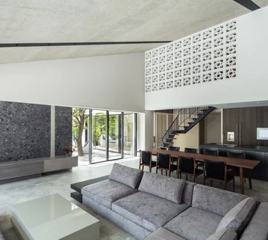 House in Kita-Mikunigaoka｜Homes with Gardens｜Room Tour｜Custom-built house