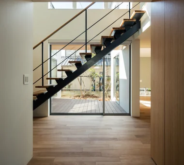 House in Nishiokamoto｜A Residence Inspired by Scandinavian Design｜Custom-built house｜Entrance hall