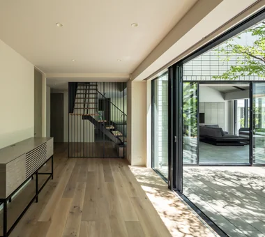 House in Kita-Mikunigaoka｜Homes for Design Enthusiasts｜Custom-built house｜Living Room