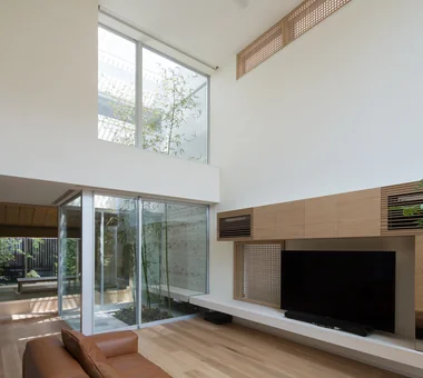 House in Koshien｜Modern Japanese-Style Residence｜Custom-built house｜Living Room