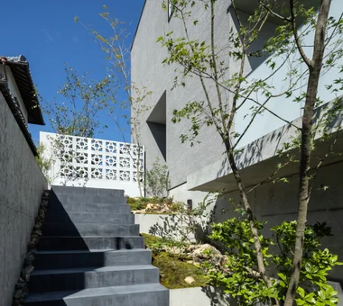 House in Higashikori｜A Residence for Relaxation｜Custom-built house｜Approach