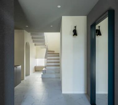 House in Higashikori｜A Residence for Relaxation｜Custom-built house｜Entrance hall