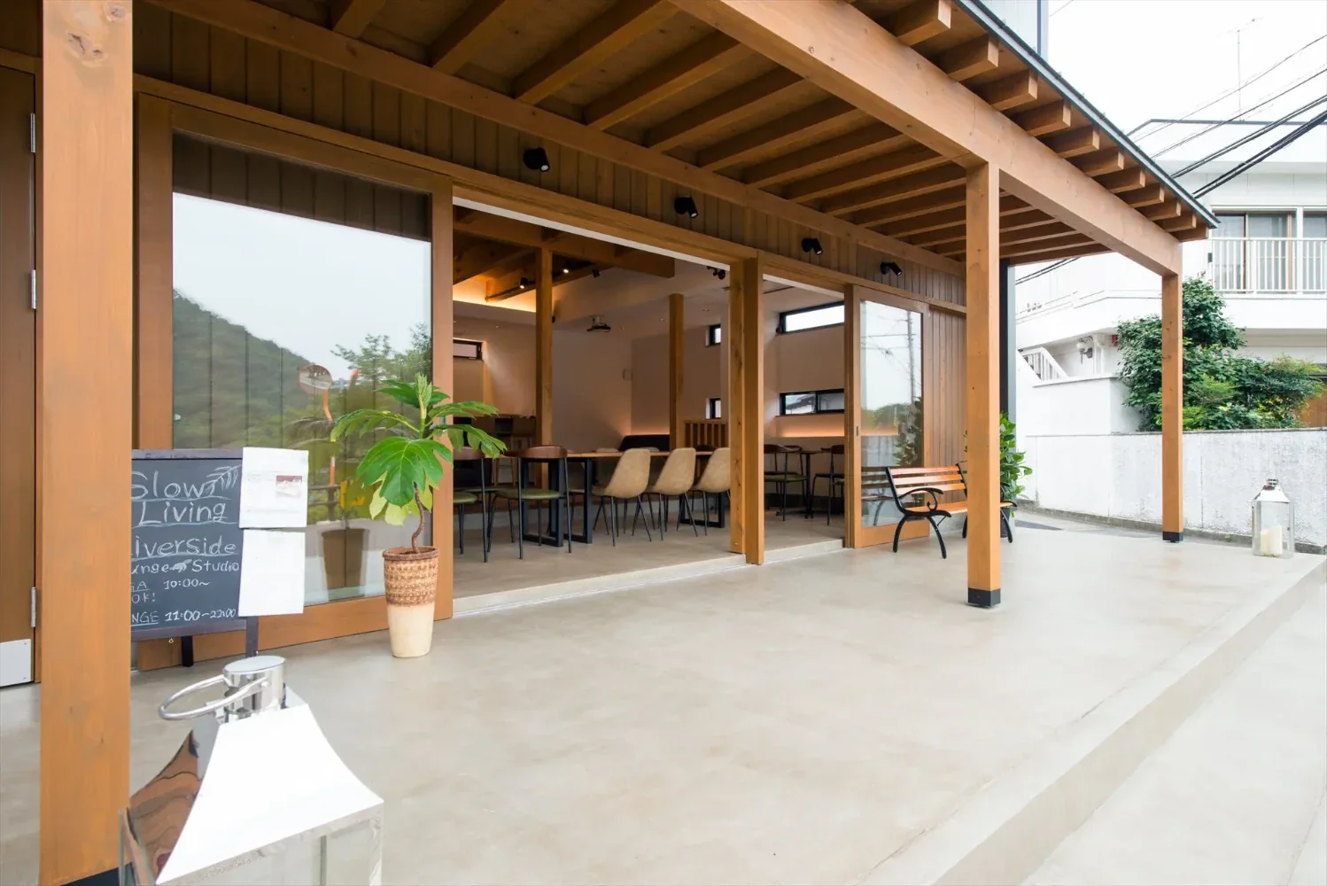 Slow Living Riverside