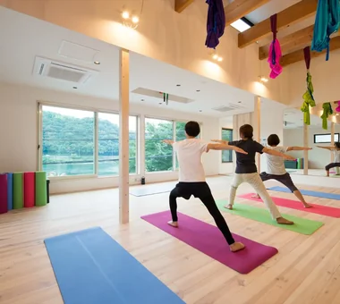 Slow Living Riverside｜カフェ・喫茶店｜施設建築