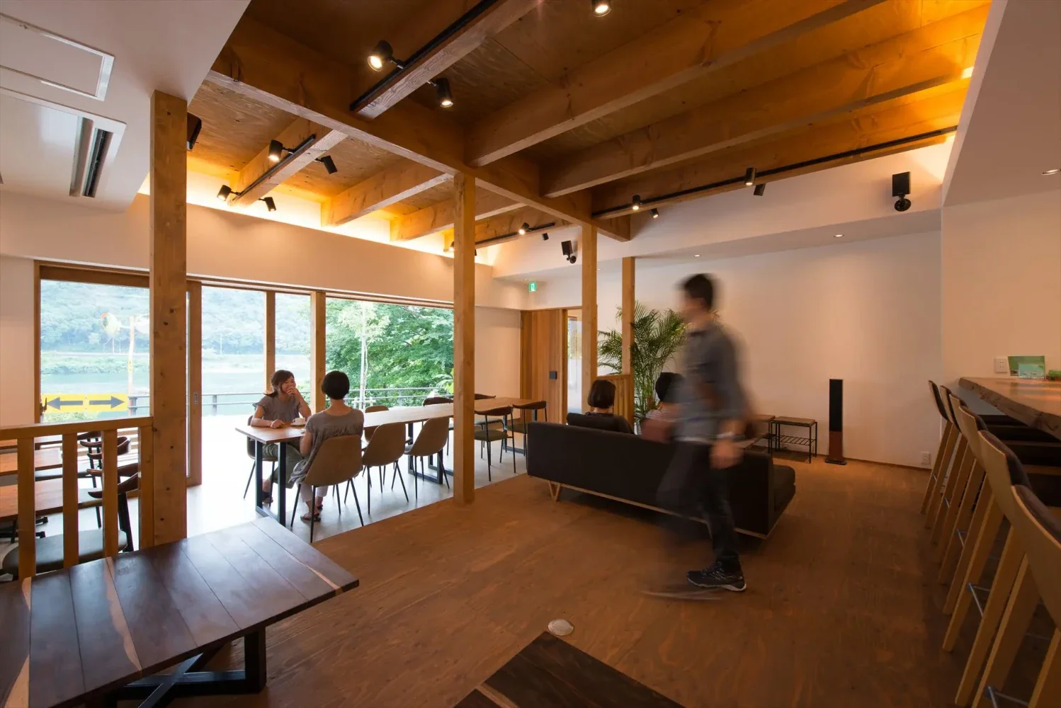 Slow Living Riverside