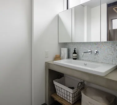 Clip Box｜Homes Featuring Courtyards｜Custom-built house｜Lavatory