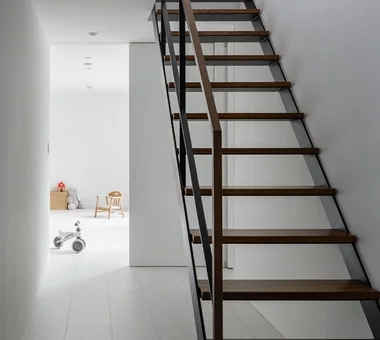 Clip Box｜Homes for Design Enthusiasts｜Custom-built house｜Stairs