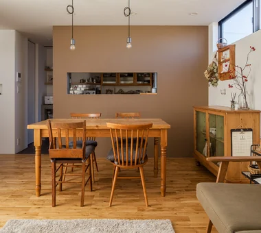 倉庫住宅｜設有中庭的住宅｜房屋導覽｜客製化住宅
