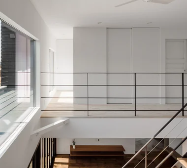 Circle House｜Modern Residences｜Custom-built house｜Corridor