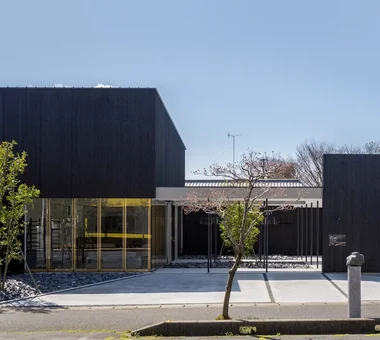 班比藥局 東石川店｜醫療設施｜專案