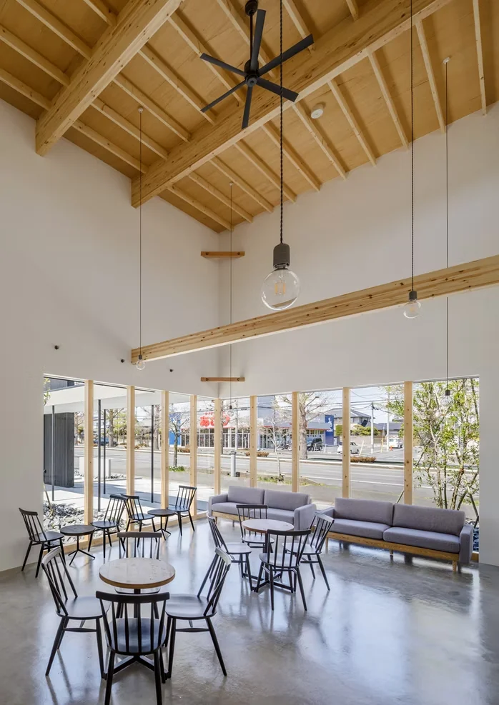 Bambi Pharmacy Higashi Ishikawa Branch