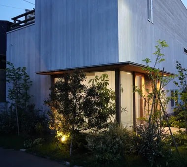 Residence with an Atelier｜Homes Embracing Natural Light｜Custom-built house｜Garden