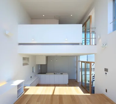 白色住宅｜附設家庭劇院的住宅｜客製化住宅｜LDK
