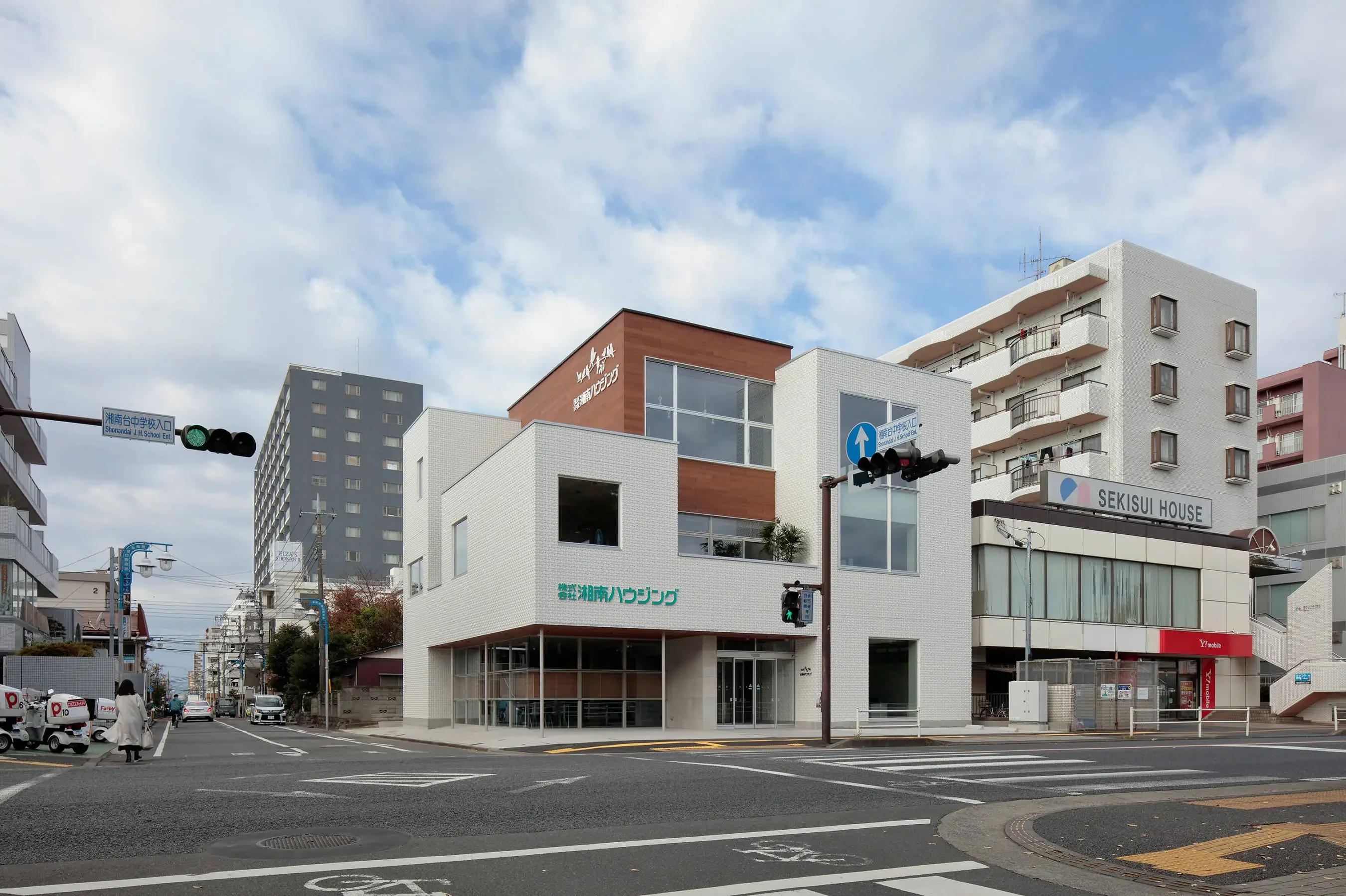 Shonan Housing Headquarters Building