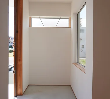 コンパクトで暮らしやすい自分サイズの住まい｜千葉・星久喜の住まい｜注文住宅｜玄関
