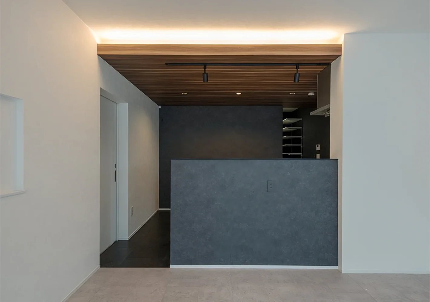 A House Opening Inward to Light and a Terrace