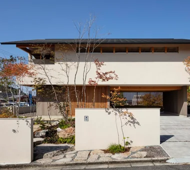 Architect:Tokuhiro Norimatsu｜Design Firm:Tokuhiro Norimatsu Architect｜2nd Floor, Okada Building, 2-25 Tsurumai Higashi-cho, Nara City, Nara Prefecture, Japan｜Custom-built house