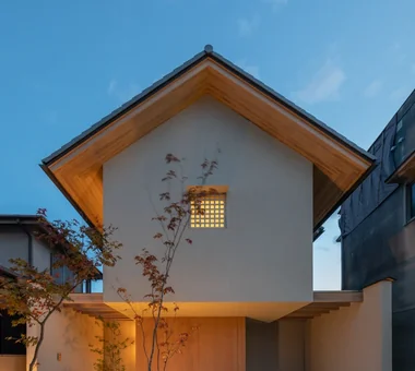 House of Linked Eaves — Built with Japanese Proportions and Materials｜Homes Featuring Courtyards｜Custom-built house｜Exterior