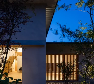 An Artist's Atelier — A Place of Creation Enveloped in Quietude and Tension｜A House with Art｜Custom-built house｜Garden