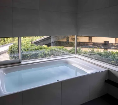 Quiet Waiting Residence — A Final Home as a Private Art Museum｜Homes for Antique Enthusiasts｜Custom-built house｜Bathroom