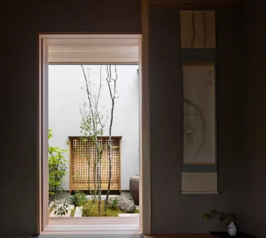 House in Higashi-Ikoma — Two-Family Residence with Three Gardens｜Homes Featuring Courtyards｜Room Tour｜Custom-built house
