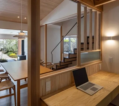 House in Tokushima — Younger Household: A roof that envelops two-family living and provides light｜Modern Japanese-Style Residence｜Custom-built house｜Study
