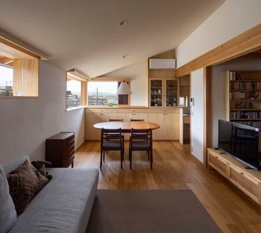 House in Higashi-Ikoma — Two-Family Residence with Three Gardens｜Homes Featuring Courtyards｜Custom-built house｜LDK