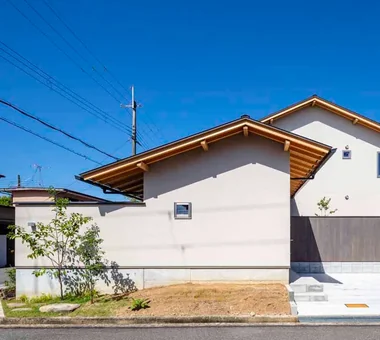 House of Hikari — A Compactly Expanding Home for the Child‑Rearing Generation｜House with a Doma｜Custom-built house｜Exterior