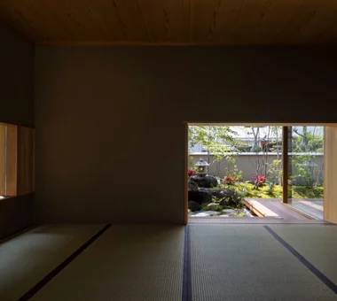 House in Higashi-Ikoma — Two-Family Residence with Three Gardens｜Homes Featuring Courtyards｜Room Tour｜Custom-built house