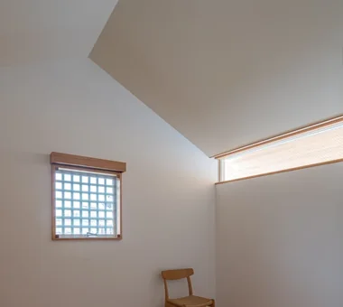 House of Linked Eaves — Built with Japanese Proportions and Materials｜Homes Featuring Courtyards｜Custom-built house｜Children's Room