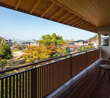 House of Wind - A Residence Where Landscape Is Part of Everyday Life｜House with a Doma｜Custom-built house｜Terrace