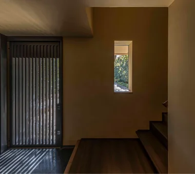 Quiet Waiting Residence — A Final Home as a Private Art Museum｜Custom-built house｜Entrance hall