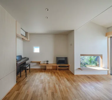 西登美ケ丘の家－小さな北東向きの家－｜注文住宅｜リビング