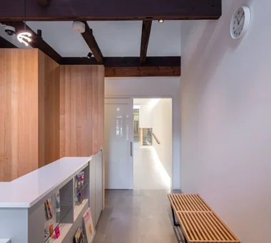 Gosho-minami Tomoko Dental Clinic – Kyoto Machiya Renovation｜Medical Facilities｜Project